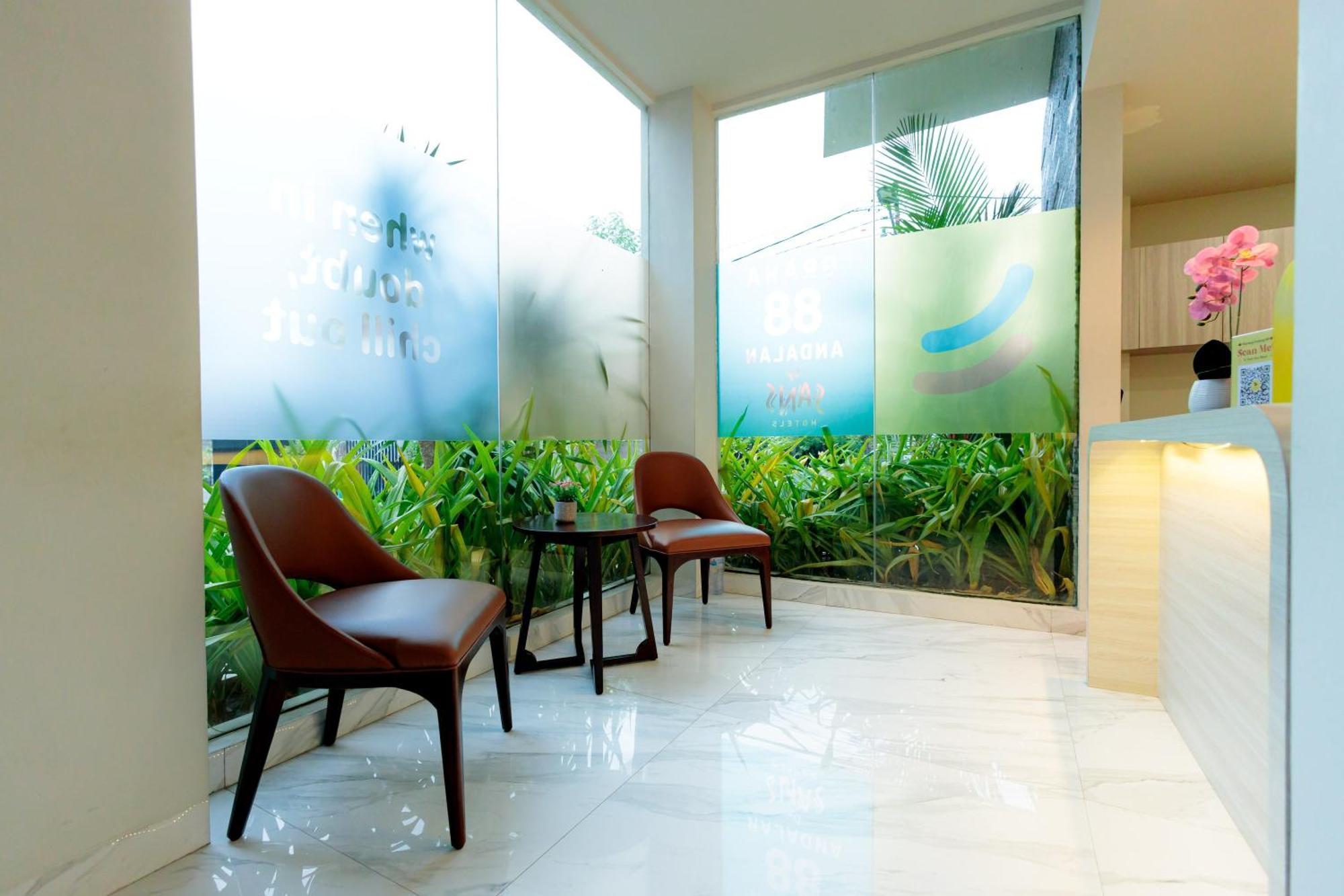 Sans Hotel 88 Andalan Surabaya By Reddoorz Exteriör bild