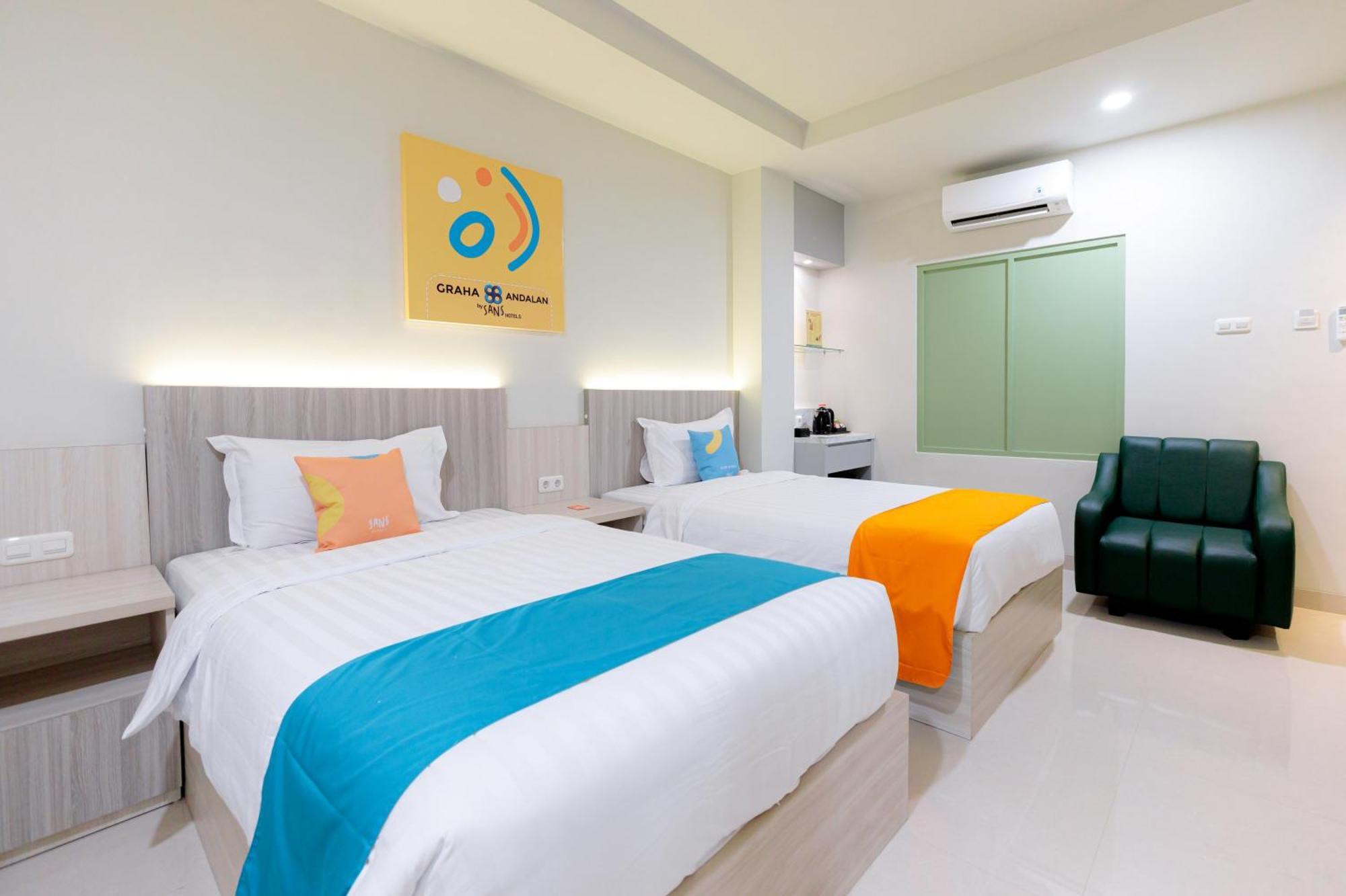 Sans Hotel 88 Andalan Surabaya By Reddoorz Exteriör bild