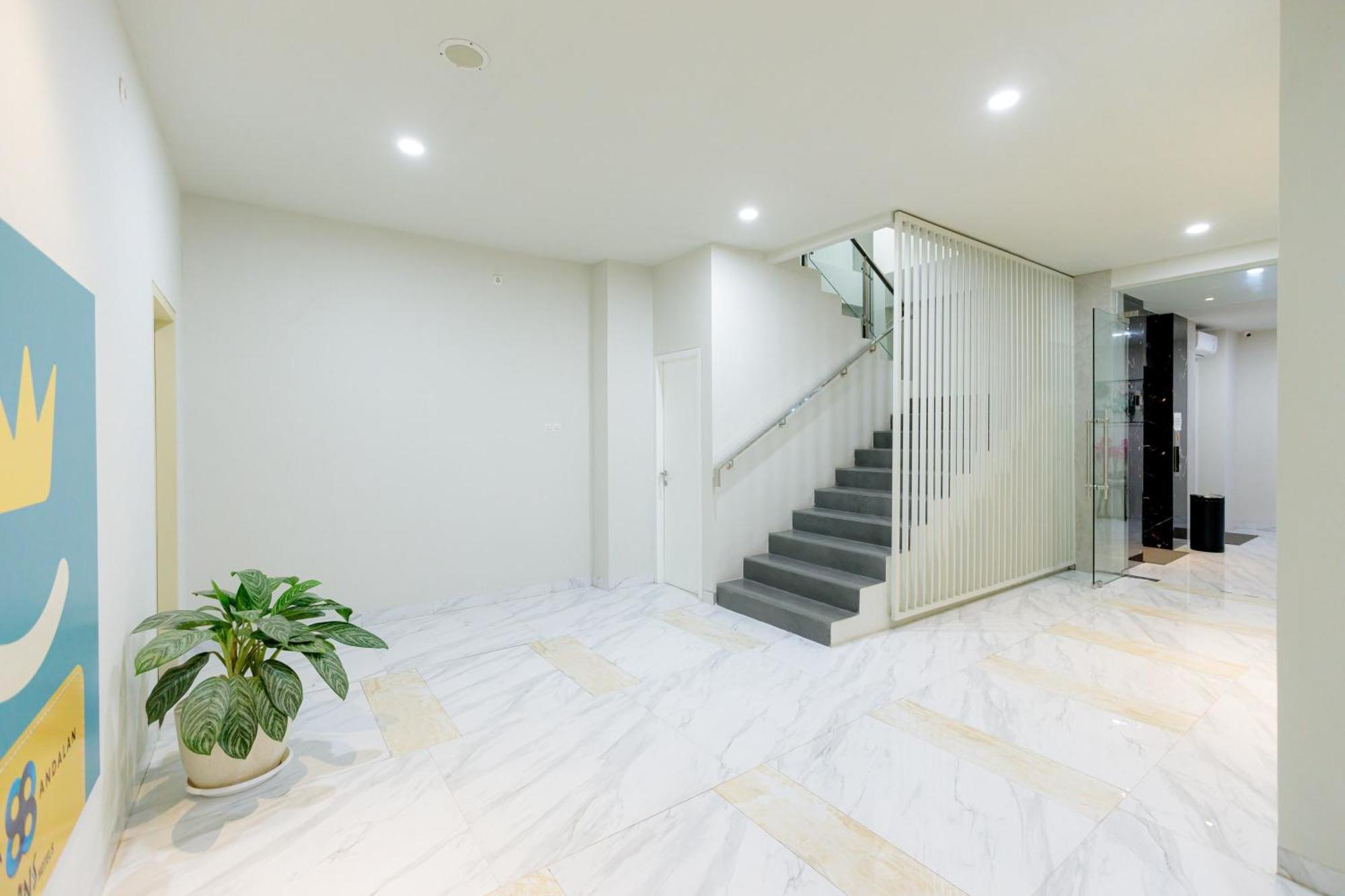 Sans Hotel 88 Andalan Surabaya By Reddoorz Exteriör bild