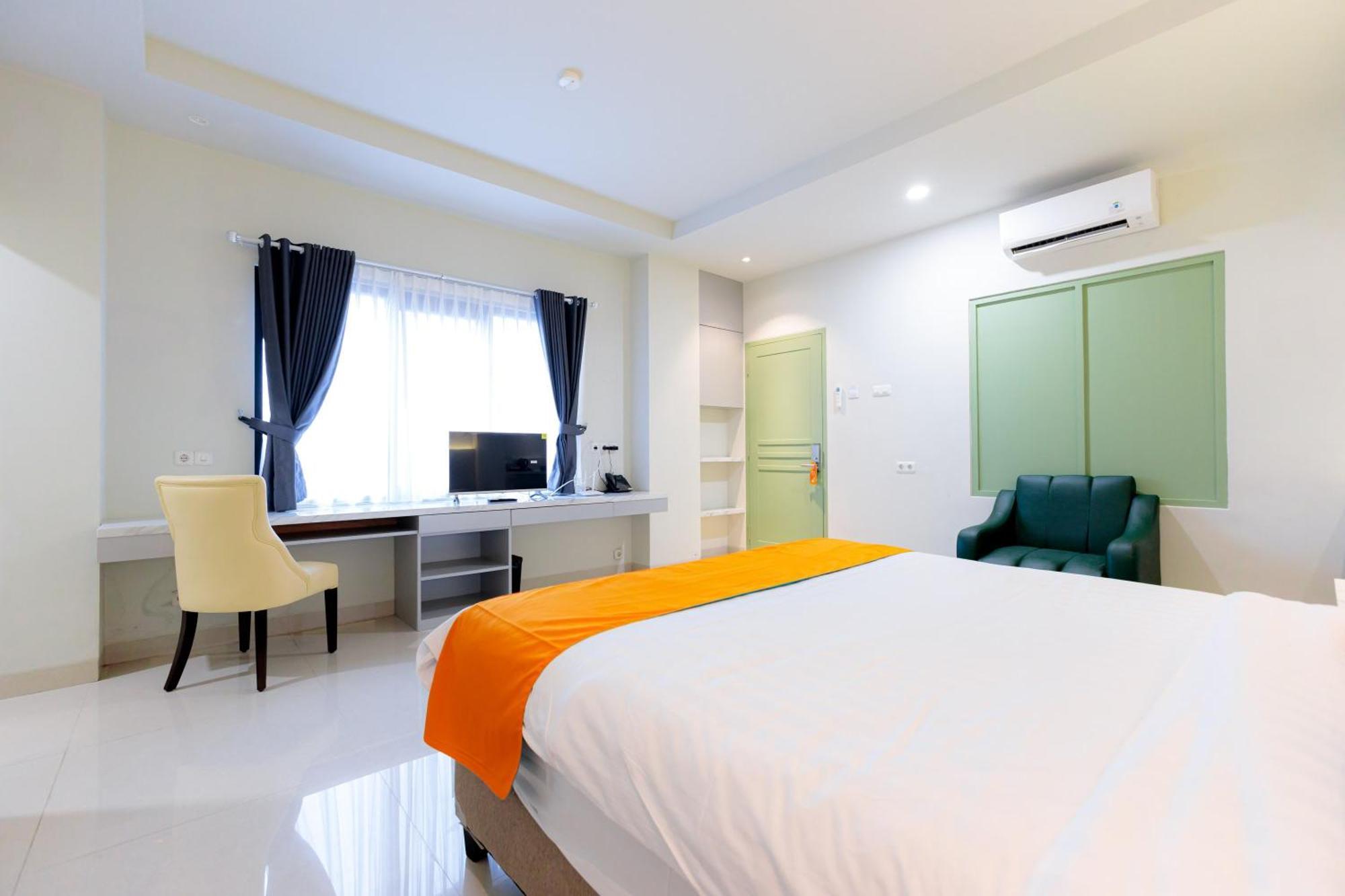 Sans Hotel 88 Andalan Surabaya By Reddoorz Exteriör bild