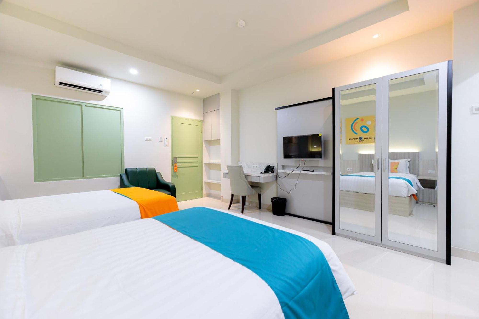Sans Hotel 88 Andalan Surabaya By Reddoorz Exteriör bild