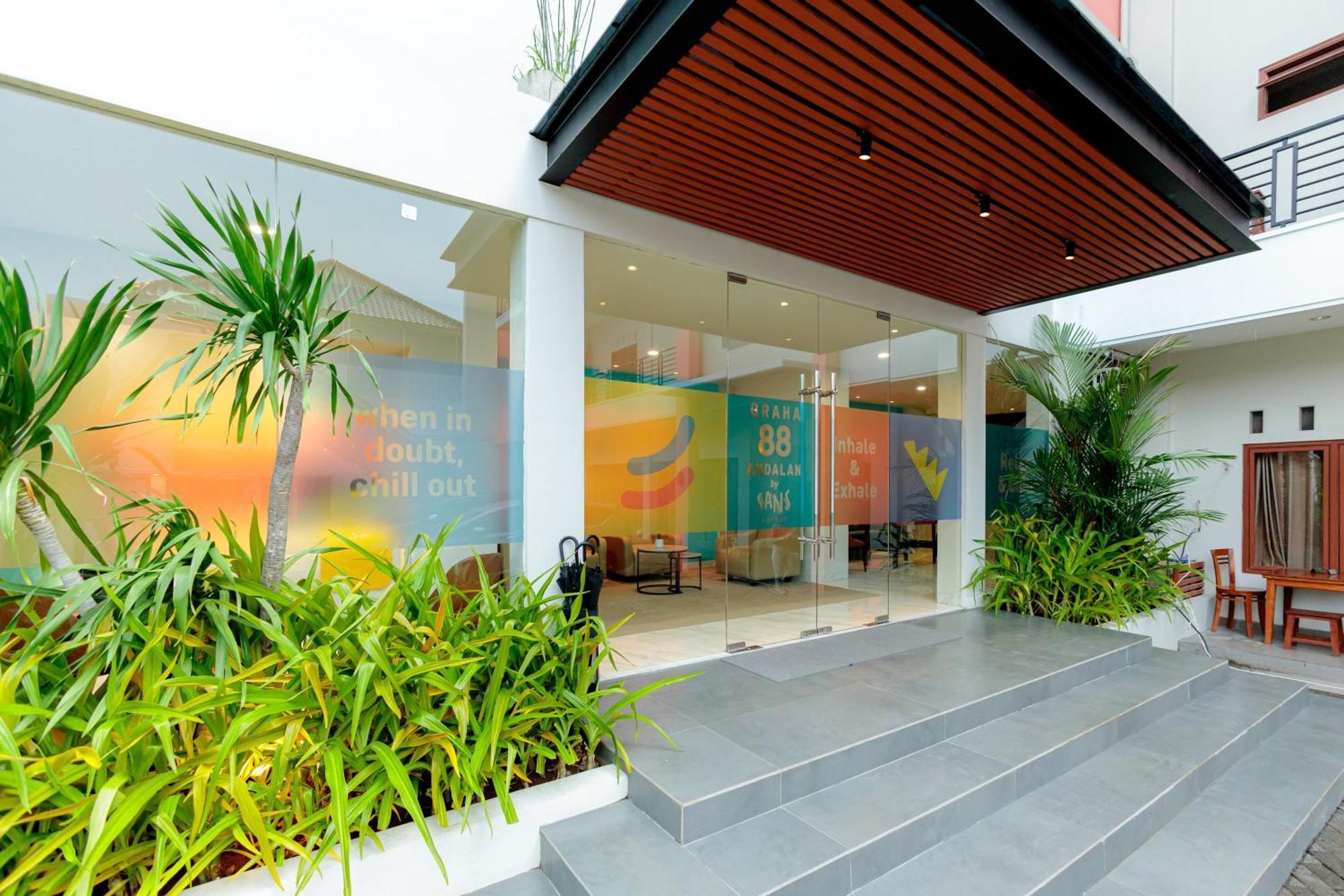 Sans Hotel 88 Andalan Surabaya By Reddoorz Exteriör bild