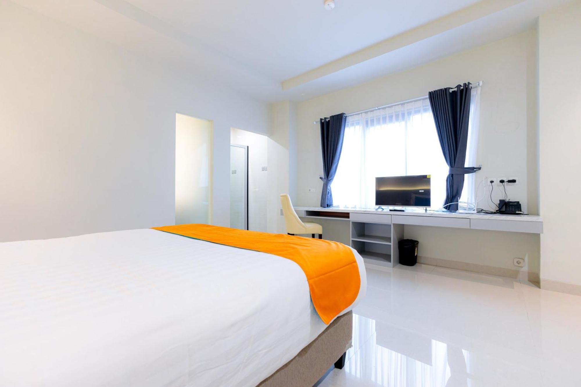 Sans Hotel 88 Andalan Surabaya By Reddoorz Exteriör bild