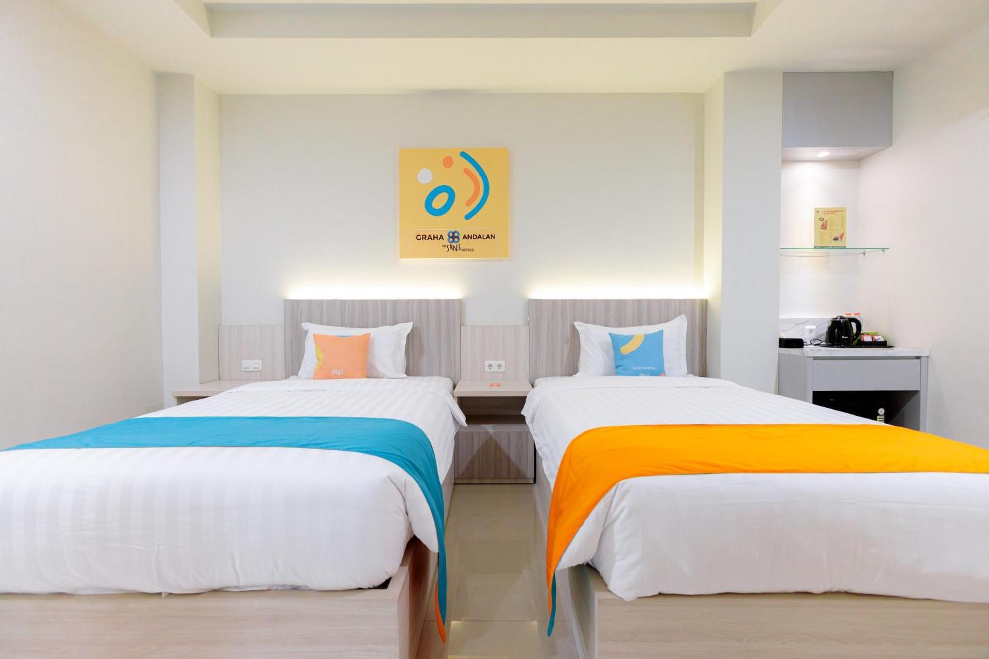 Sans Hotel 88 Andalan Surabaya By Reddoorz Exteriör bild