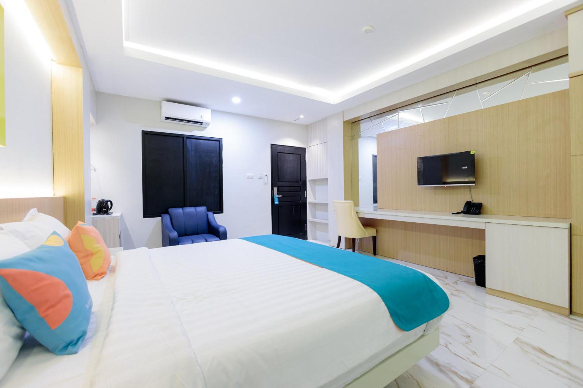 Sans Hotel 88 Andalan Surabaya By Reddoorz Exteriör bild