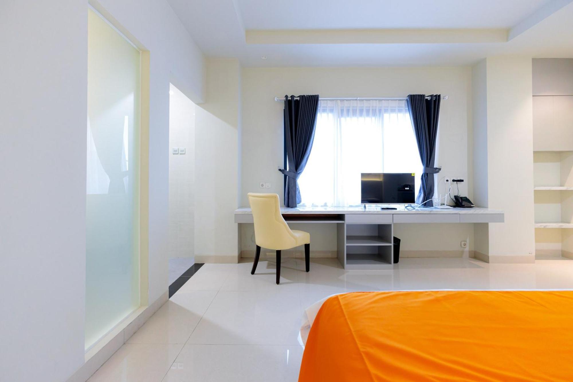 Sans Hotel 88 Andalan Surabaya By Reddoorz Exteriör bild