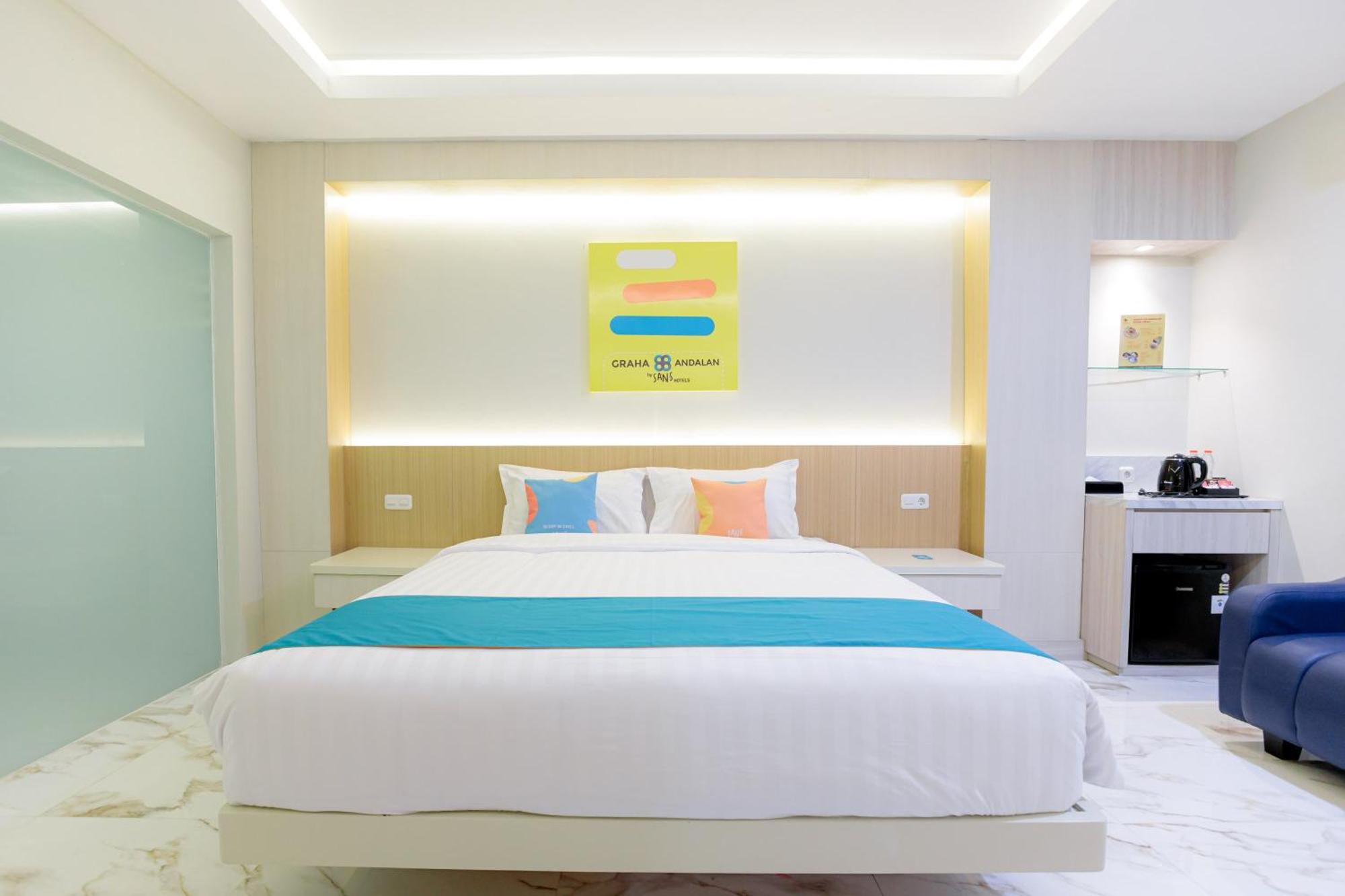 Sans Hotel 88 Andalan Surabaya By Reddoorz Exteriör bild